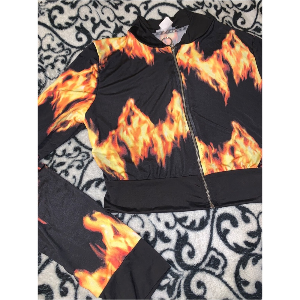 Cropped Flame Jacket - Picture 3 of 3